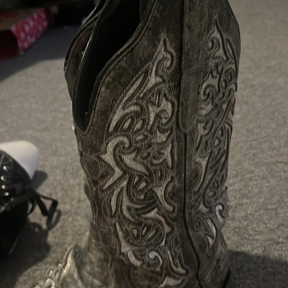 Boots - Picture 2 of 2